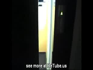 Camxy.com tapasztalatlan fellatio a liftben [szuper-kibaszott-meleg]